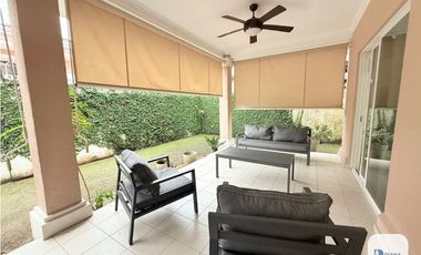 Venta de Casa en Altos de Panamá