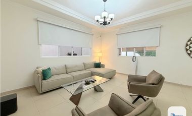 Venta de Casa en Altos de Panamá