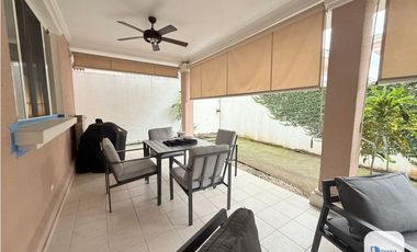 Venta de Casa en Altos de Panamá
