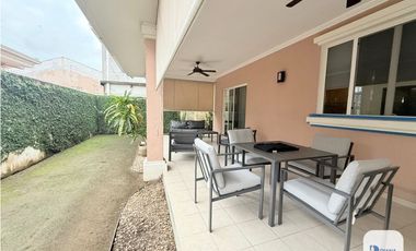 Venta de Casa en Altos de Panamá