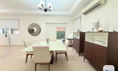 Venta de Casa en Altos de Panamá