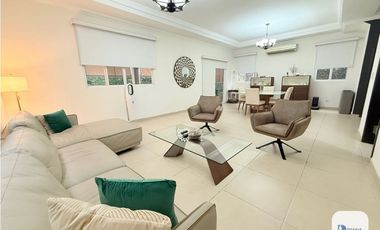 Venta de Casa en Altos de Panamá
