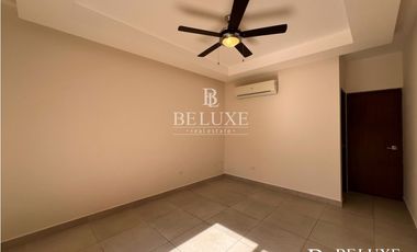 ALQUILER DE CASA CON LINEA BLANCA EN EMBASSY CLUB, CLAYTON (8)