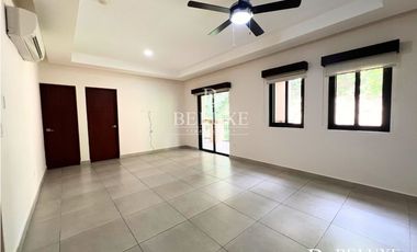 ALQUILER DE CASA CON LINEA BLANCA EN EMBASSY CLUB, CLAYTON (8)