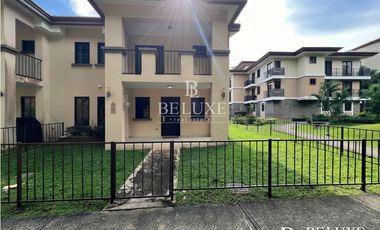 ALQUILER DE CASA CON LINEA BLANCA EN EMBASSY CLUB, CLAYTON (8)