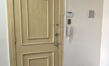 Amplio Depto de 100 mts2, 2 Piezas grandes en Uruguay 470