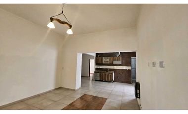 CASA · VENTA · 5 DORMTORIOS ·DRUMMOND MAS DE 600M2 · LUJAN