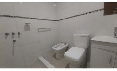 CASA · VENTA · 5 DORMTORIOS ·DRUMMOND MAS DE 600M2 · LUJAN