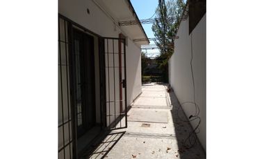 CASA · VENTA · 5 DORMTORIOS ·DRUMMOND MAS DE 600M2 · LUJAN