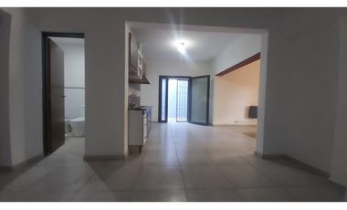 CASA · VENTA · 5 DORMTORIOS ·DRUMMOND MAS DE 600M2 · LUJAN