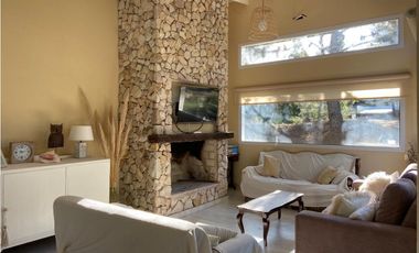Casa en venta 5 ambientes Costa del Este