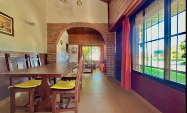 VENTA - Casa 3 amb, espaciosa con patio y cochera - Zona Puerto