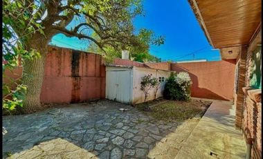 VENTA - Casa 3 amb, espaciosa con patio y cochera - Zona Puerto