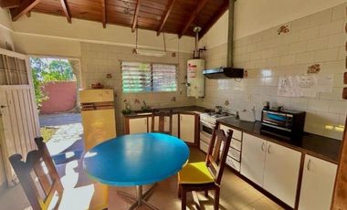 VENTA - Casa 3 amb, espaciosa con patio y cochera - Zona Puerto