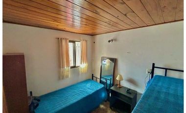 VENTA - Casa 3 amb, espaciosa con patio y cochera - Zona Puerto
