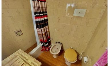 VENTA - Casa 3 amb, espaciosa con patio y cochera - Zona Puerto
