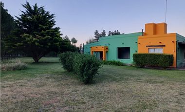 Amplia Casa de Campo en Venta Estancia Las Lilas