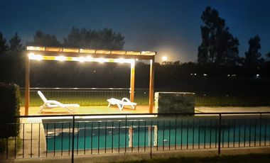 Amplia Casa de Campo en Venta Estancia Las Lilas