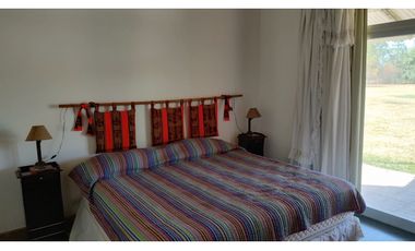 Amplia Casa de Campo en Venta Estancia Las Lilas