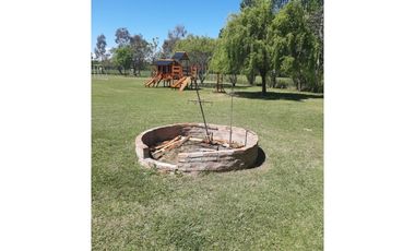 Amplia Casa de Campo en Venta Estancia Las Lilas