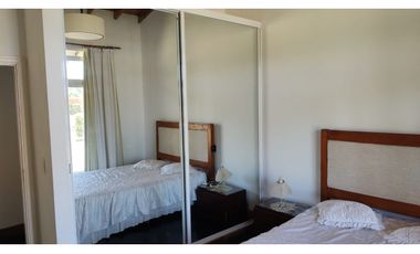 Amplia Casa de Campo en Venta Estancia Las Lilas