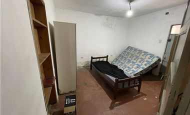 CASA DE 3 DORMITORIOS A RECICLAR EN VENTA ZONA SANTA TERESITA