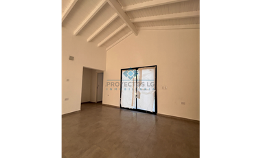 VENTA -CASA 3 DORMITORIOS - COLONIA CAROYA