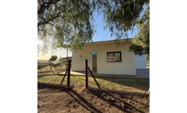 VENTA -CASA 3 DORMITORIOS - COLONIA CAROYA