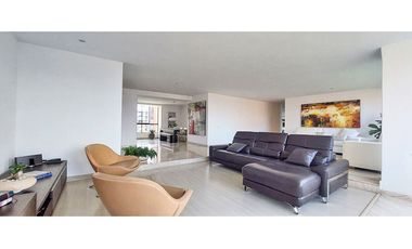 Vendo Apto remodelado sector Los Balsos, sin ruido ni poniente