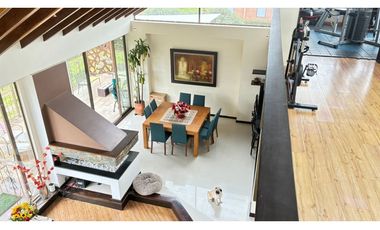 VENTA - Casa Campestre Exclusiva en Cajicá - Con cabaña independiente