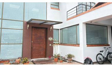 VENTA - Casa Campestre Exclusiva en Cajicá - Con cabaña independiente