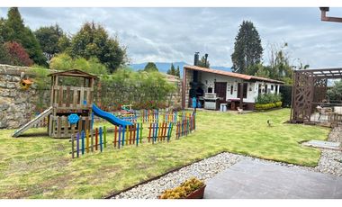 VENTA - Casa Campestre Exclusiva en Cajicá - Con cabaña independiente