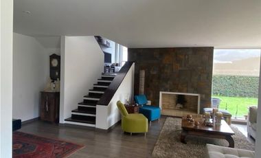 Vendo / arriendo linda casa en Cajica