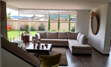 Vendo / arriendo linda casa en Cajica