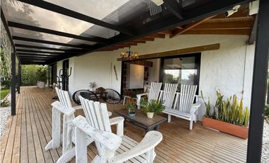 Casa en venta en unidad con portón eléctrico en el Carmen Canadá