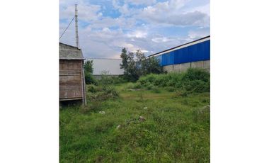 Lote independiente Parcelación Industrial La Dolores entrando a Cali