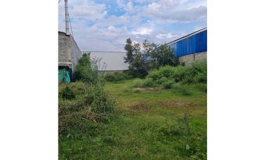 Lote independiente Parcelación Industrial La Dolores entrando a Cali