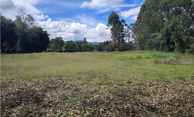 venta Lote Comercial de 14.350 m² en el Corazón de Llanogrande SM