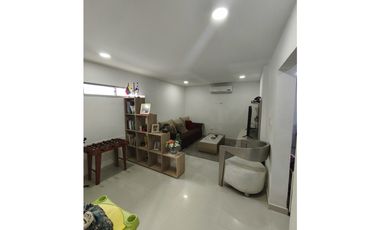 Venta de Casa Esquinera en Conjunto Cerrado con Piscina -Santa Marta