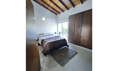 Venta de Casa Esquinera en Conjunto Cerrado con Piscina -Santa Marta