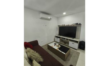 Venta de Casa Esquinera en Conjunto Cerrado con Piscina -Santa Marta
