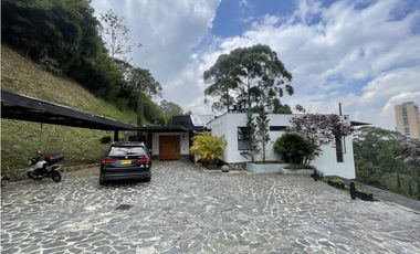 Casa en Arriendo en Altos del Poblado