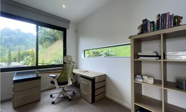 Casa en Arriendo en Altos del Poblado