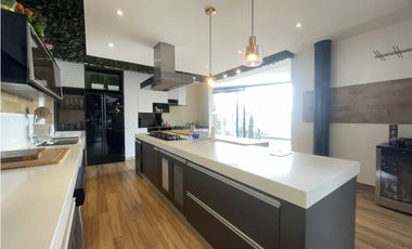 Casa en Arriendo en Altos del Poblado