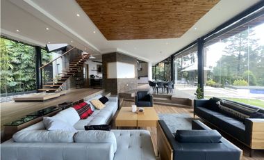 Casa en Arriendo en Altos del Poblado