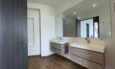 Casa en Arriendo en Altos del Poblado
