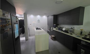 Venta de Casa Unidad Cerrada en El Poblado