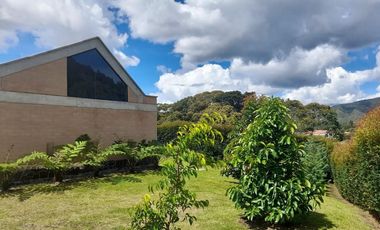 Casa campestre en venta en unidad cerrada via San Antonio la ceja