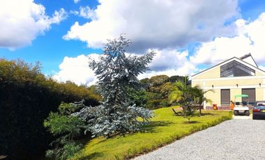 Casa campestre en venta en unidad cerrada via San Antonio la ceja