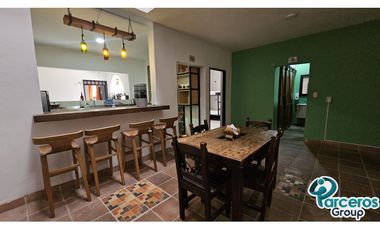 HABITACION VACACIONAL IDEAL PARA PAREJAS, PISO 1, CIRCUNVALAR